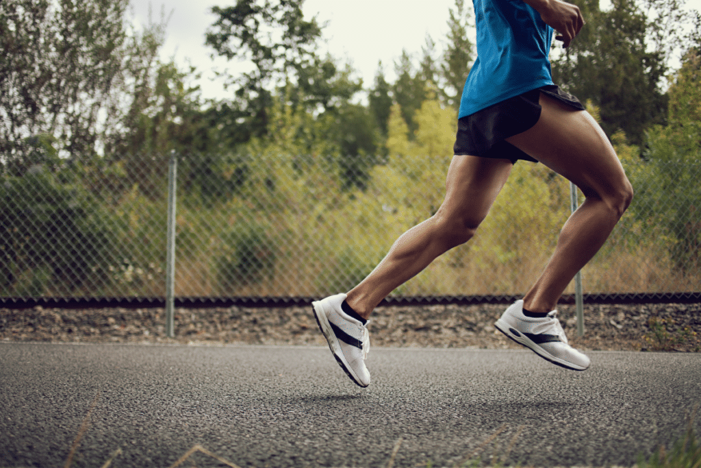 Should you wear underwear with running shorts? It depends on the type of shorts!
